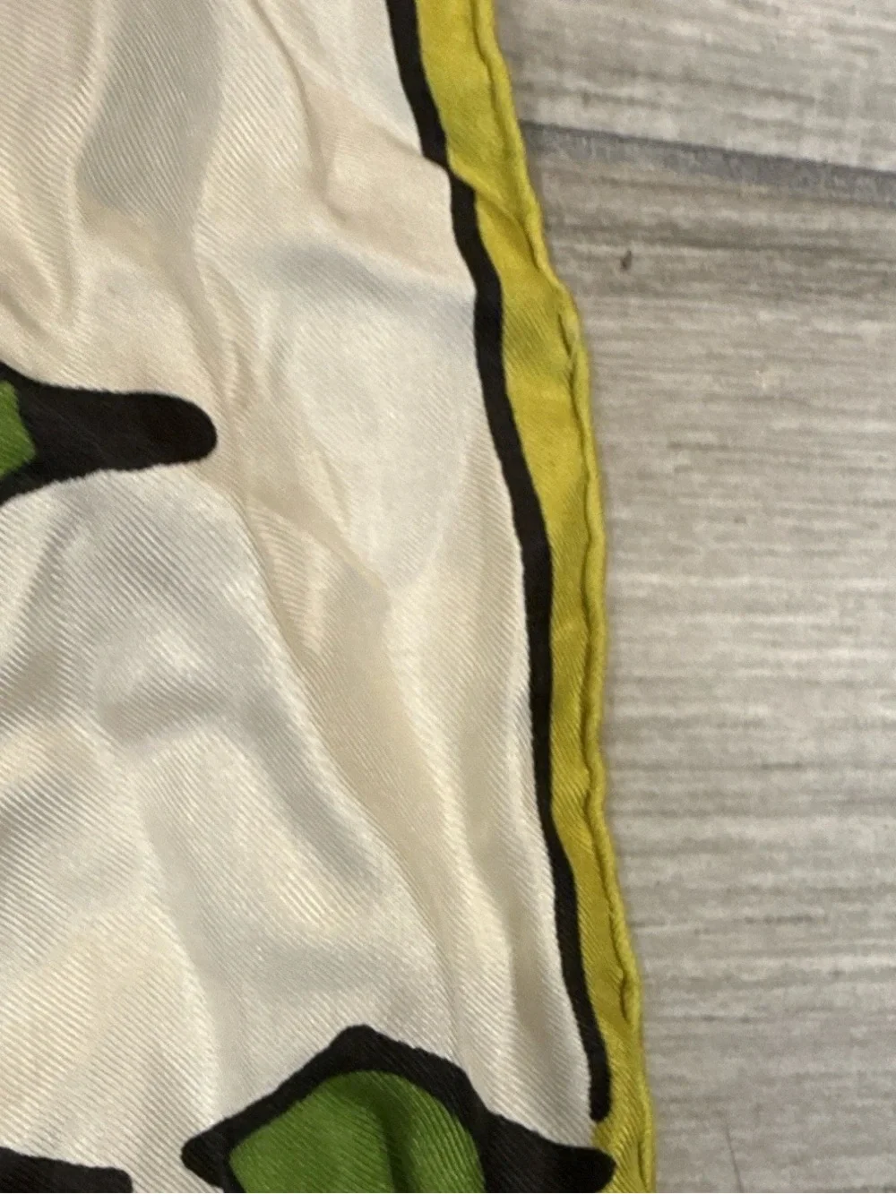 VINTAGE LADY HERITAGE BY ROBINSON & GOLLUEER SILK SCARF